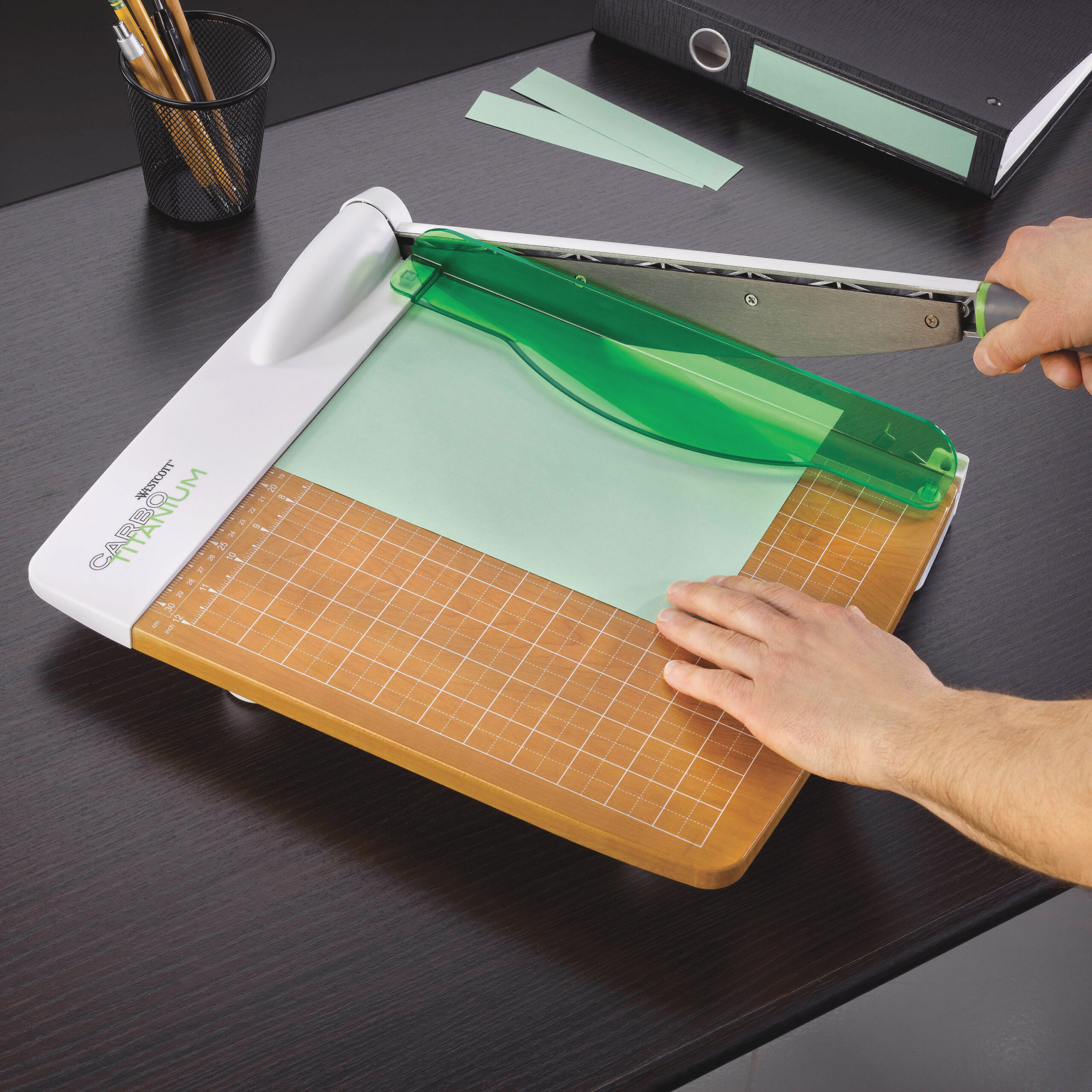 Westcott 12" CarboTitanium Bonded Guillotine Trimmer - Image 5