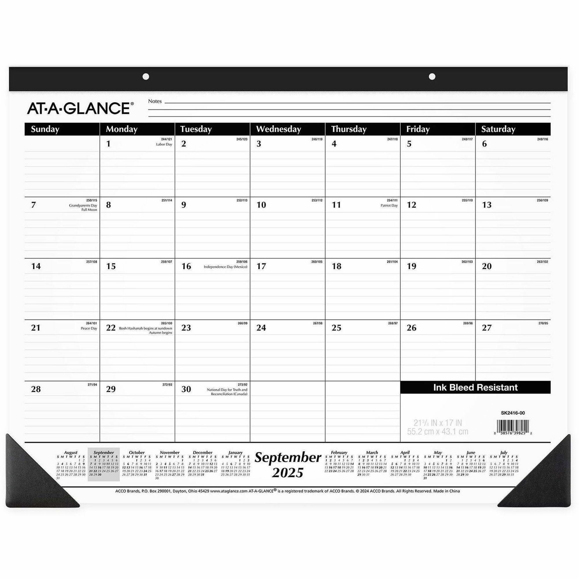 At-A-Glance 16-Month Monthly Desk Pad